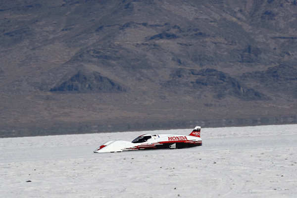 Engineers from Honda R&D in Japan posted a new FIA Land Speed Record and broke the speed record for a Honda-powered automobile last week in Bonneville, Utah.