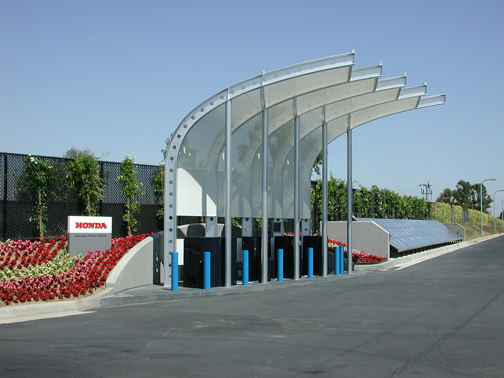 Hydrogen Production and Fueling Station