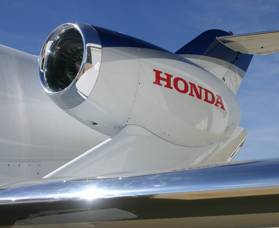 HF118 mounted on the HondaJet