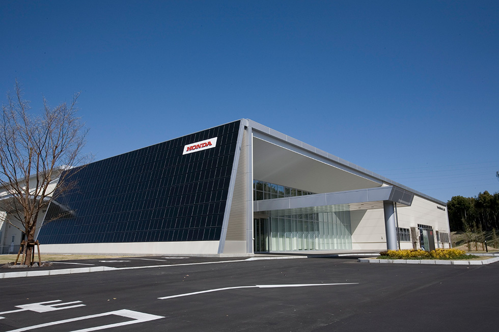 Honda Soltec Commemorates Opening of Solar Cell Production Plant -Accelerating Honda's energy creation business-