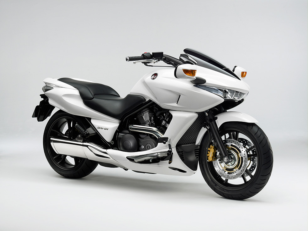 Honda Launches the New DN-01 Large Sports Cruiser with Innovative Automatic Human-Friendly Transmission