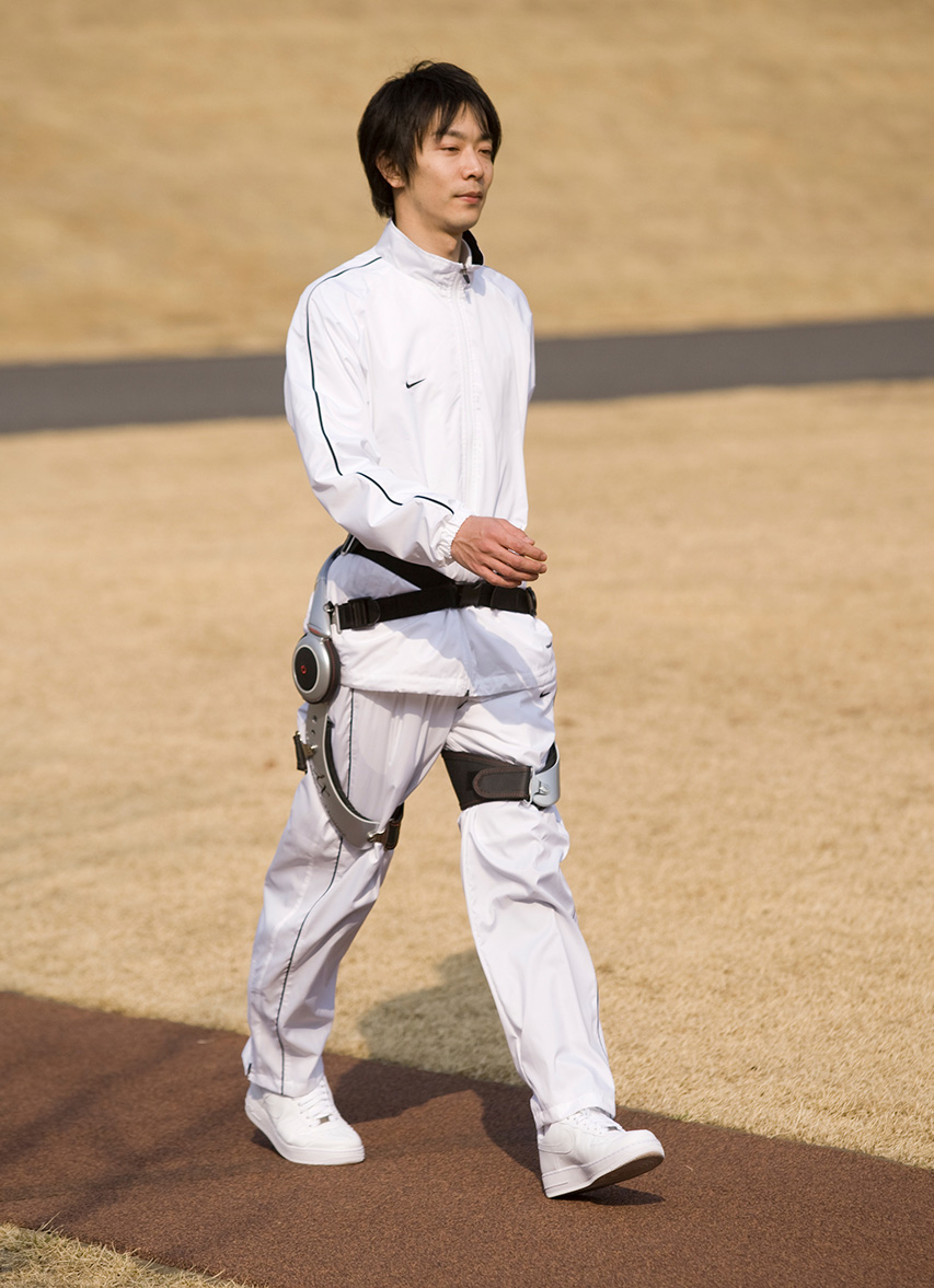 Honda to Showcase Experimental Walking Assist Device at BARRIER FREE 2008