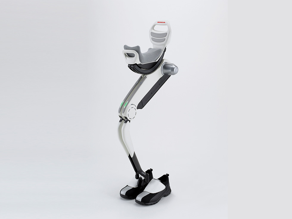 Honda Unveils Experimental Walking Assist Device with Bodyweight Support System