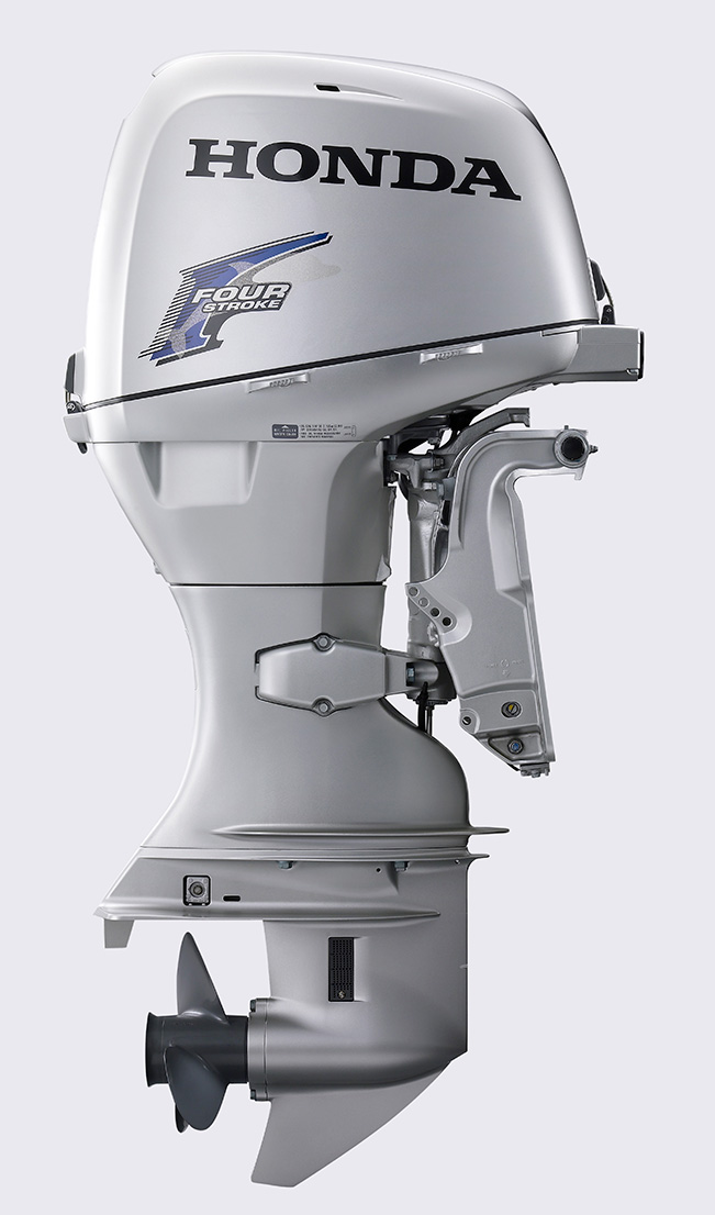 New 4-stroke mid-sized marine outboard engine
