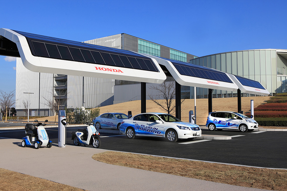 Honda to Start Electric Vehicle Testing Program with Saitama Prefecture -Honda's Next-Generation Personal Mobility Test Vehicles and Charging Facilities Make Public Debut-