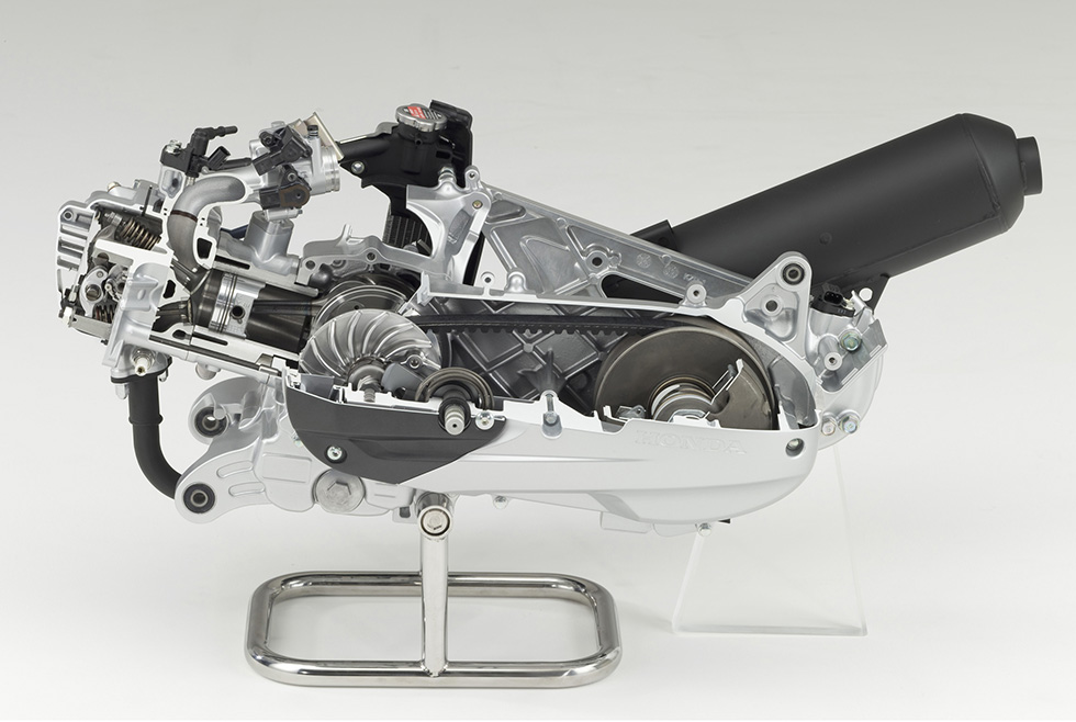 125cc global-standard engine (left side)