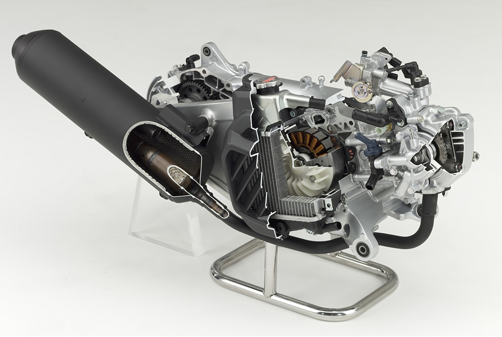 125cc global-standard engine (right side)