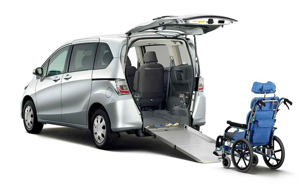 Wheelchair-accessible Freed X