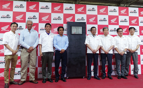 Honda Holds Ceremony to Commemorate 10th Anniversary of Motorcycle
Production Plant in Peru