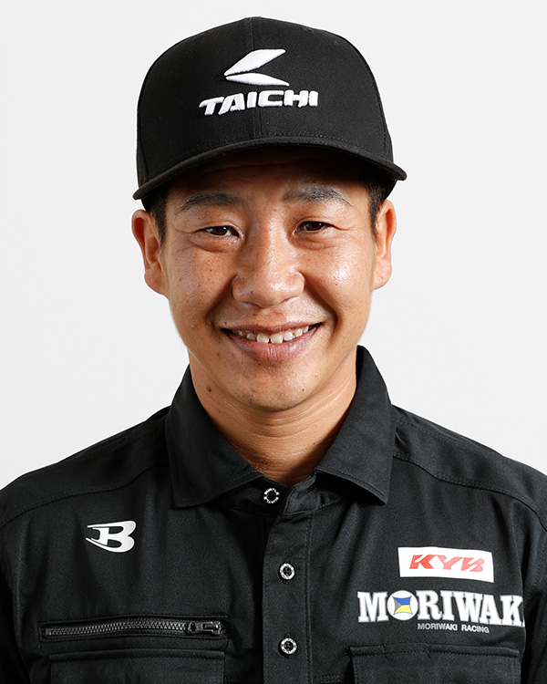 Tomoyoshi Koyama 