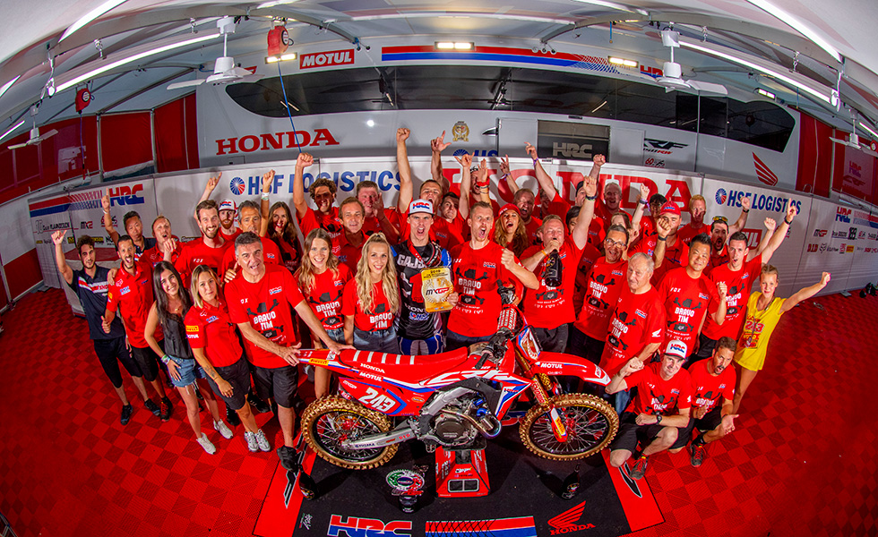 Tim Gajser and his team