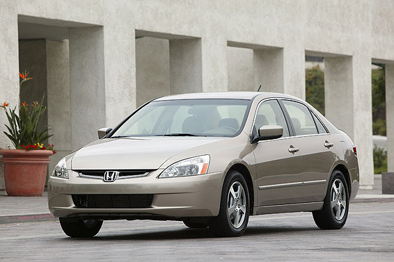 All New 2005 Accord Hybrid Uses Advanced Honda Hybrid Technology to Deliver V-6 Performance with Four-cylinder Fuel Efficiency