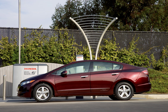 Honda FCX Clarity with Home Energy Station IV