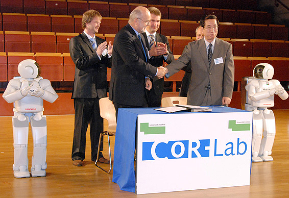 Honda completes landmark collaborative agreement with the CoR-Lab, Bielefeld University, Germany