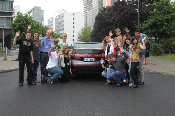 Honda demonstrates FCX Clarity at the European Youth Parliament's International Session