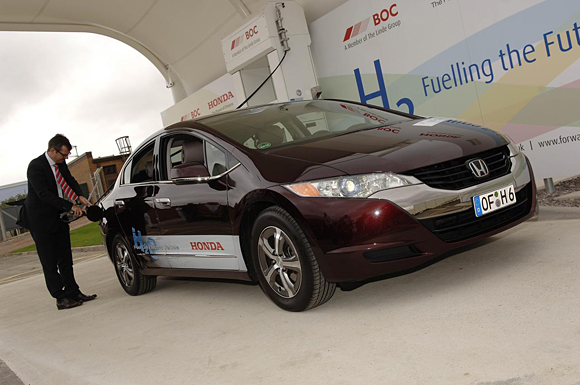 Hydrogen Refuelling Station Opens at Honda in Swindon