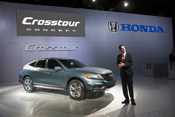 2013 Honda Crosstour Concept Reveal