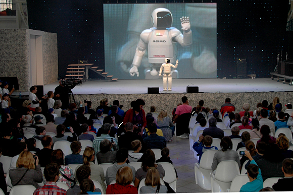 ASIMO attends Bratislava's European Researchers' Night held in the City's Old Market Hall