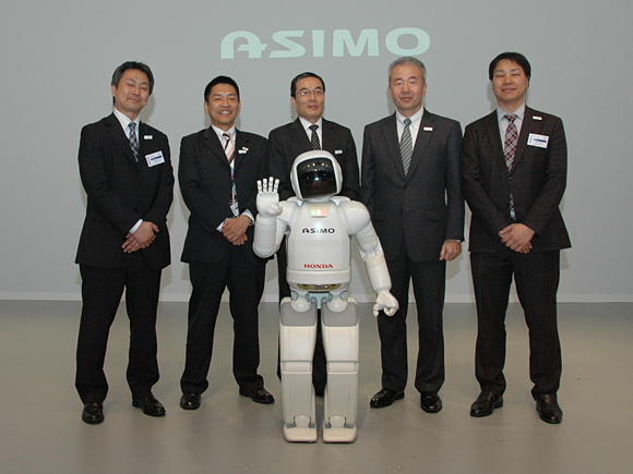 ASIMO Lends a Hand to Celebrate Japanese–Swiss 150th Anniversary
