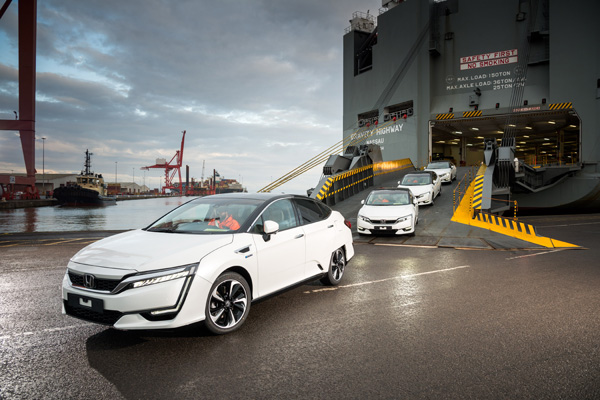The first examples of Clarity Fuel Cell, Honda’s most advanced zero emissions vehicle, have arrived in Europe