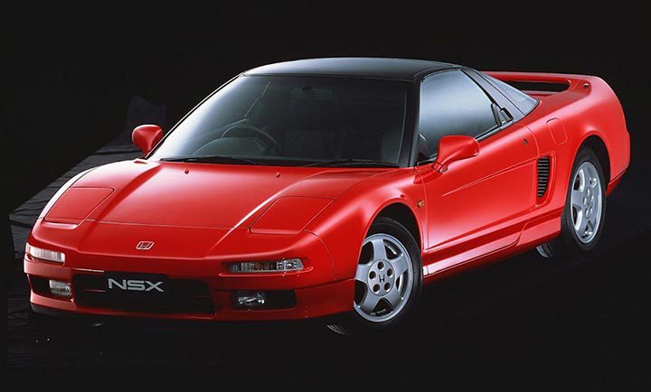 NSX：Introduced in 1990, the NSX was a sports car featuring a mid-engine, rear-wheel-drive (MR) layout, departing from the front-engine, front-wheel-drive configuration in which Honda had traditionally specialized.