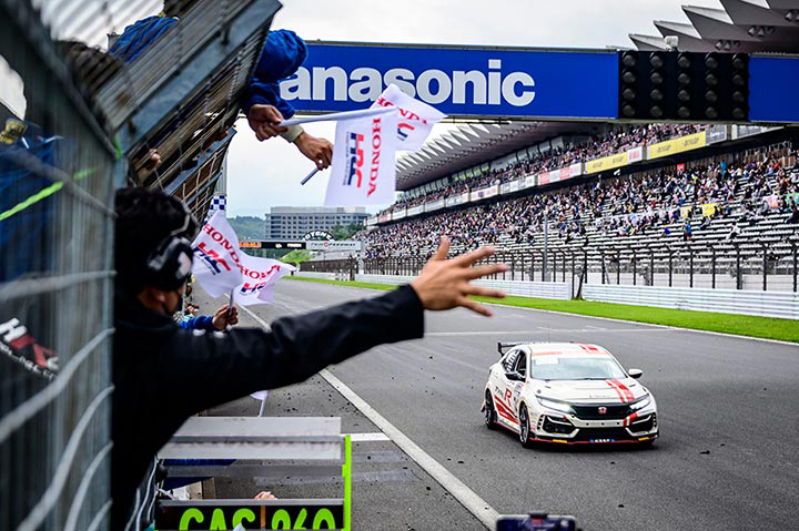Honda R&D Challenge completes the 24-hour race.