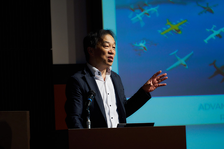 “There are many things that only Honda can do because it has been amassing technologies in a wide range of technological areas including HondaJet, F1, hybrid vehicles and safety and driver assistive technologies,” said Kawabe.