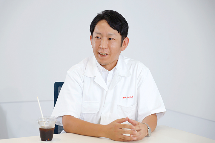 “Due partly to the increase in material prices and the depreciation of the yen, we are finding it difficult to procure parts that are different from the parts of conventional ICE vehicles and achieve our cost targets. That said, I am feeling a sense of purpose in pursuing this project entrusted to a team of young associates,” said Senjo.