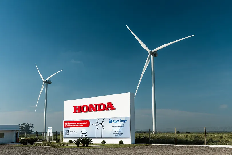 The entrance to Honda Energy has become a tourist attraction in the city of Xangri-lá, attracting residents and schools from the region.