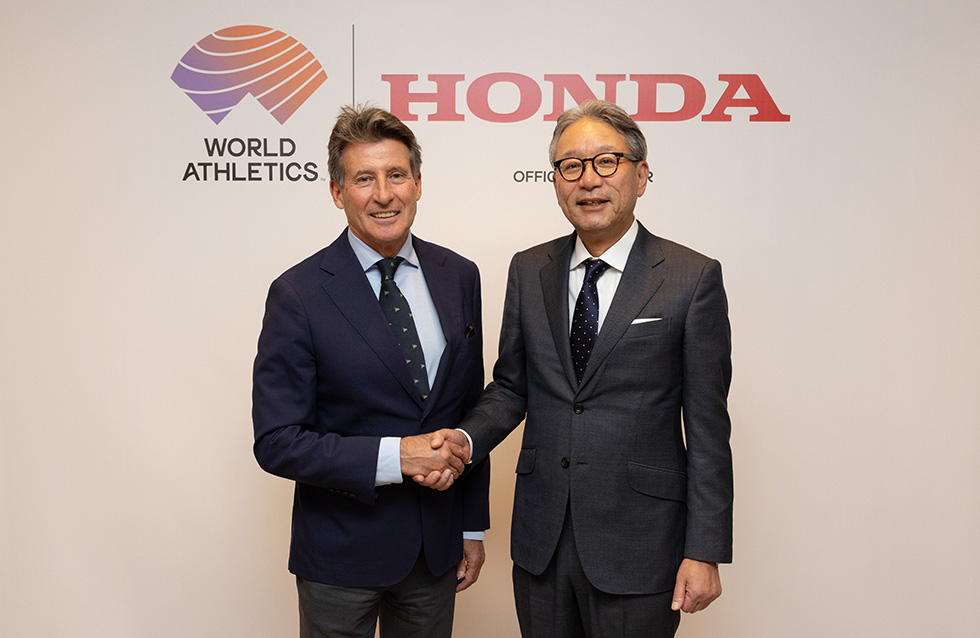 World Athletics President Sebastian Coe and Honda Global CEO Toshihiro Mibe