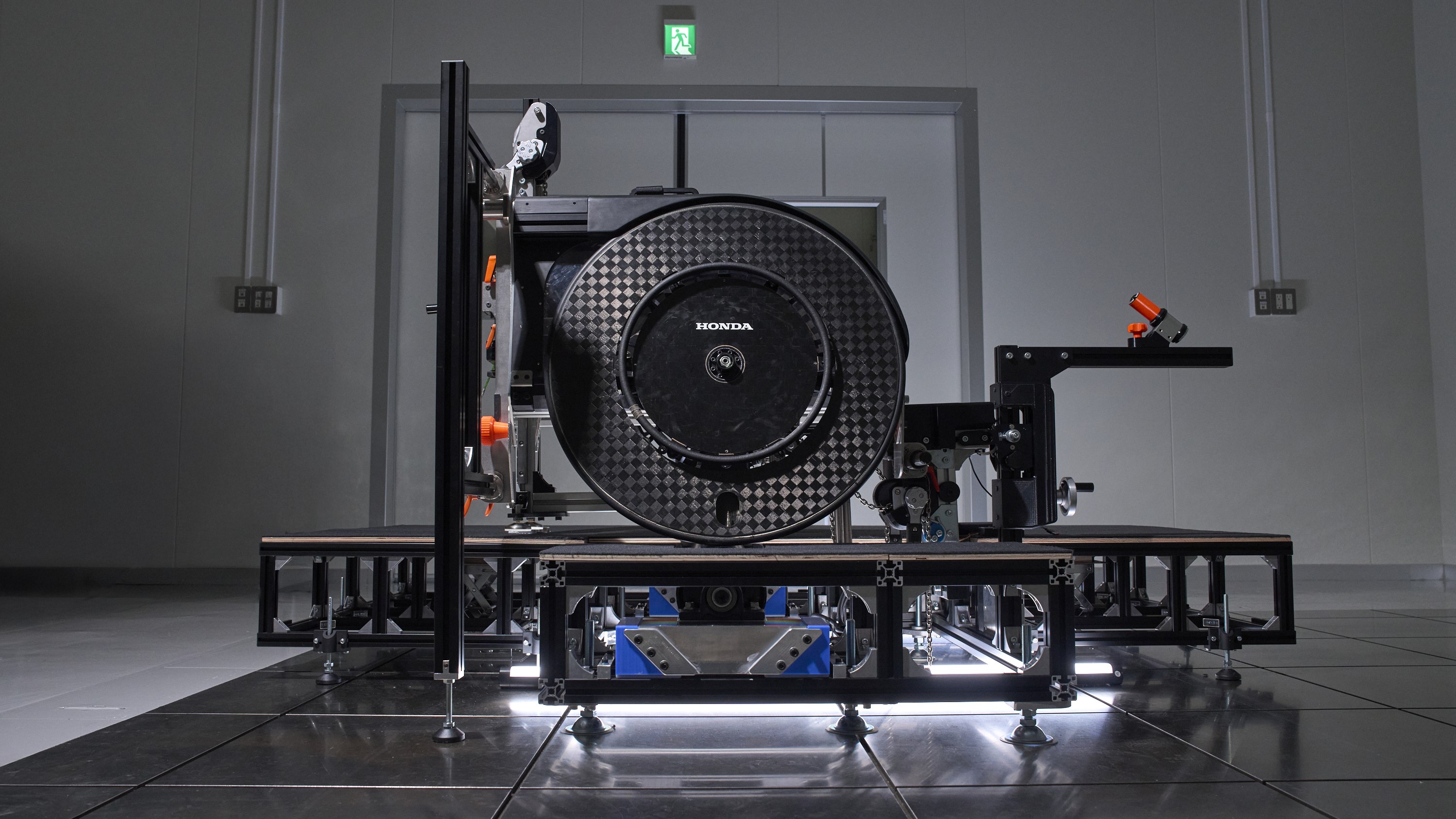 Push Power Measurement System and Test Bench for Maximizing Athlete Performance | Honda Technology