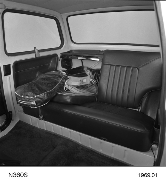 N360S リアシート