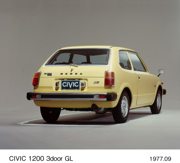 シビック 1200 3ドア GL リア6:4