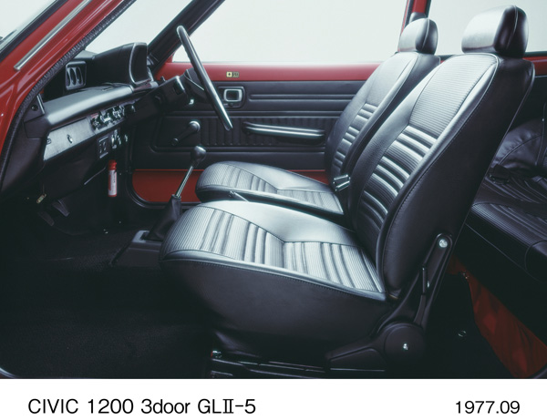 シビック 1200 3ドア GLII-5 フロントシート