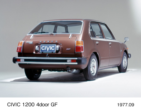 シビック 1200 4ドア GF リア7:3