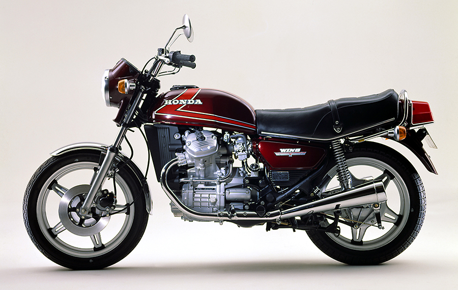 中排気量2輪車 ホンダ ウィング〈GL400〉ホンダ ホークII〈CB400T〉2機種を新発売 | Honda 企業情報サイト