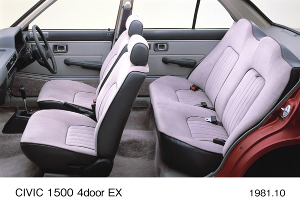 シビック 1500 4ドア・セダン EX 室内パッケージ