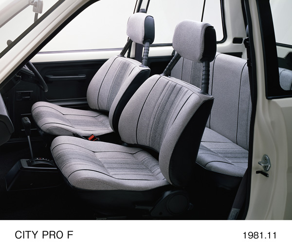 シティ プロ F フロントシート