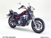 VF750 マグナ