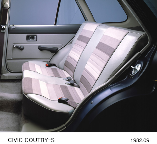 シビックカントリーS リアシート