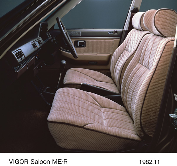 ビガー・サルーン ME-R フロントシート