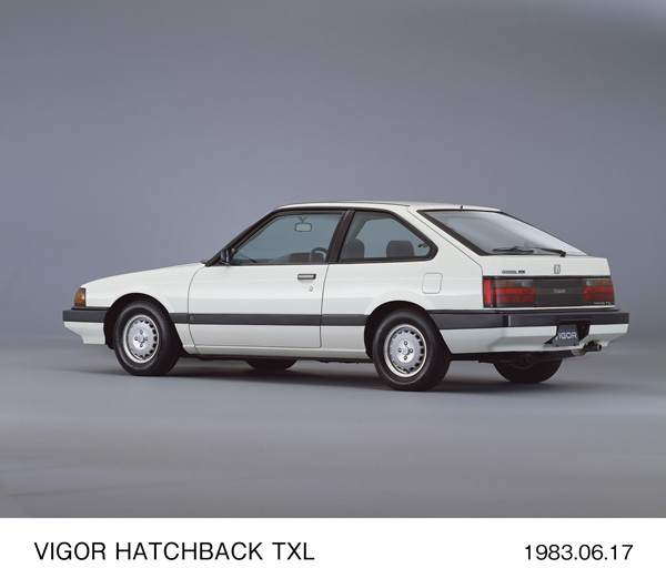 ビガー・ハッチバック TXL リア8:2
