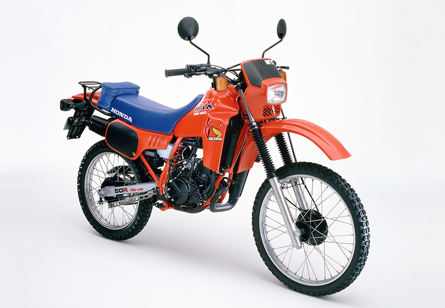 水冷・2サイクルエンジン搭載のランドスポーツバイク「ホンダ・MTX50R」を発売 | Honda 企業情報サイト