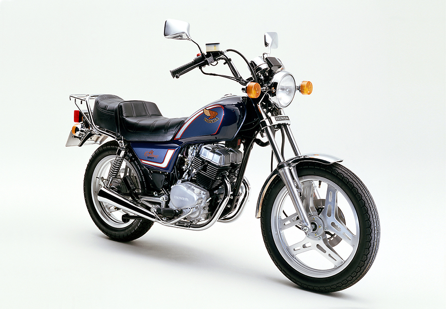 アメリカンスタイルのスポーツバイク「ホンダ・250T LAカスタム」の 