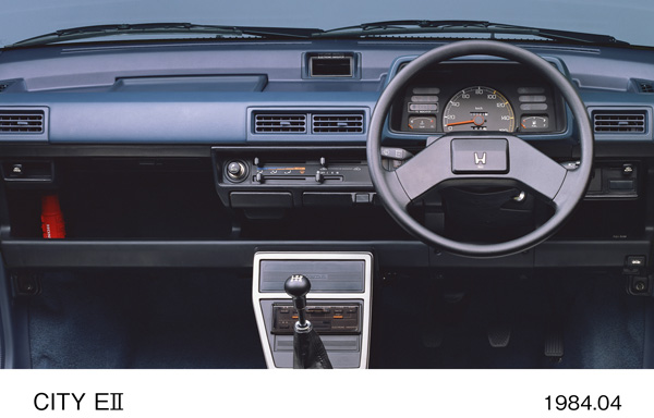 シティ EⅡ インパネ