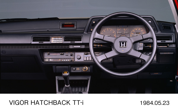 ビガー・ハッチバック TT-i インパネ