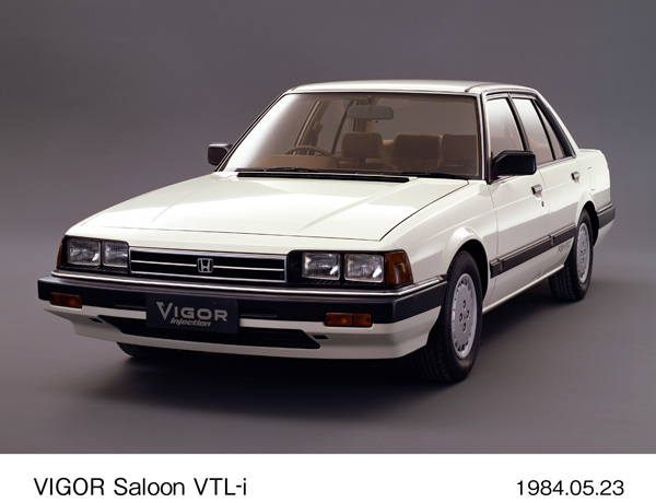 ビガー・サルーン VTL-i フロント6:4