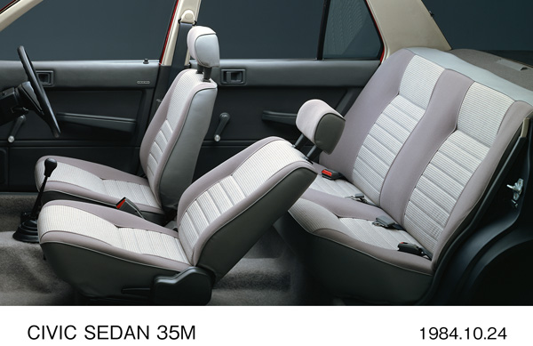 シビック 4ドア・セダン 35M 室内パッケージ