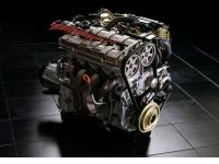 1.8L DOHC+CVデュアル・キャブエンジン
