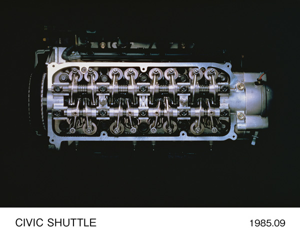 4気筒・12バルブ・クロスフロー エンジン バルブレイアウト